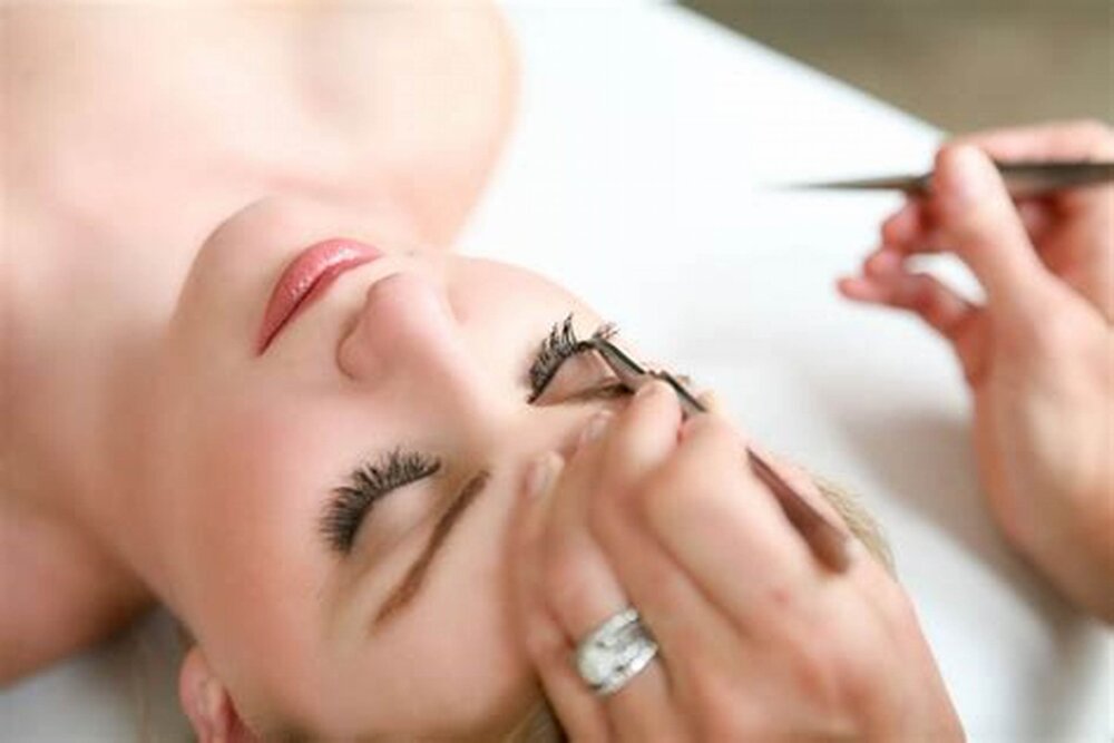 ارتباط بین کاشت مژه و رشد انگلهای پوستی