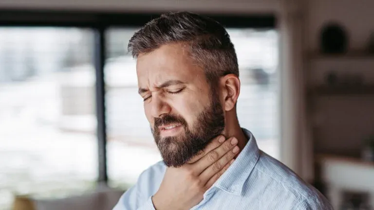 تغییر صدا، نشانه زودهنگام زوال عقل و فرصت برای مراقبت بهتر
