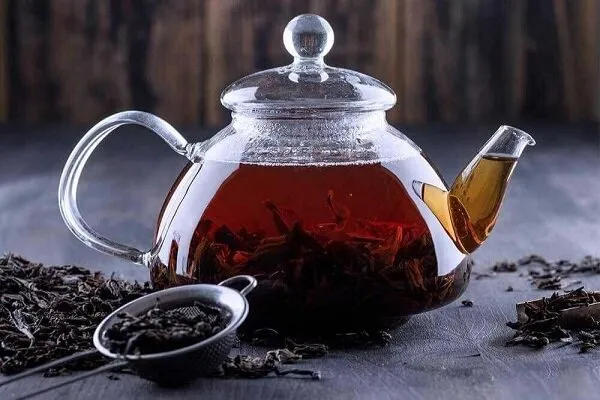 کاهش خطر ابتلا به بیماریهای عروقی با نوشیدن چای