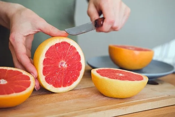 اثرات مصرف بیش از حد چای سرد و نوشابه بر خطر ابتلا به سنگ کلیه